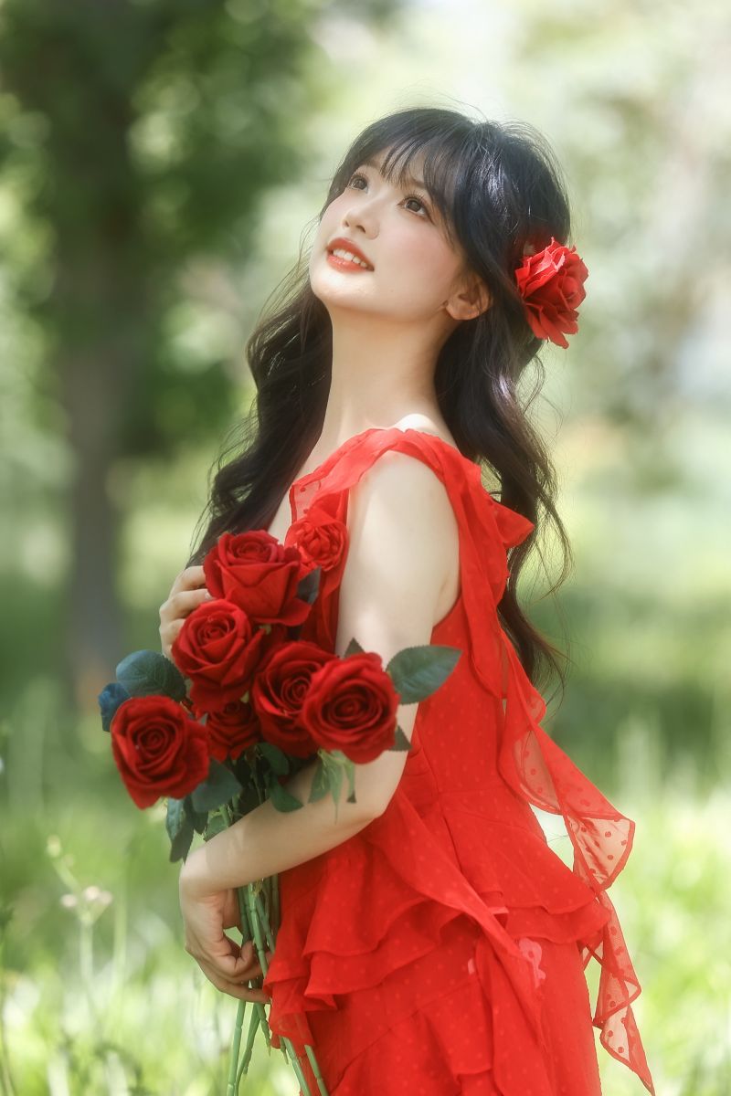 2856-艺图语-2025年05月高清写真作品更新[251期-96G] - 全文