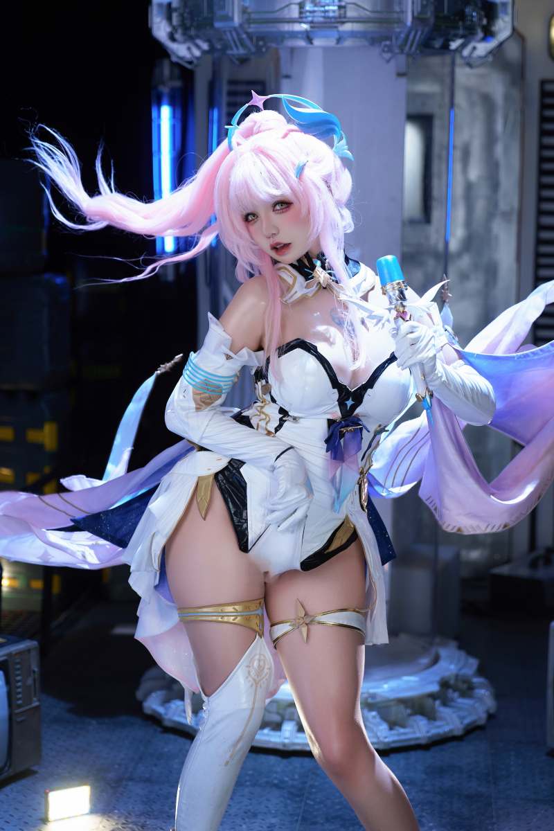 2936-阿薰kaOri-微博博主COS写真素材合集[63套-101.5G] - 全文