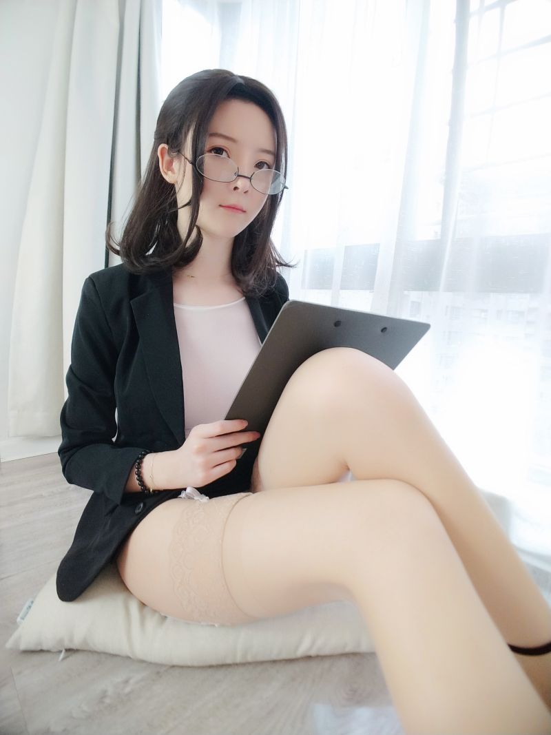 2531-一小央泽-微博视频博主COS作品合集[78套39.7G] - 第2页